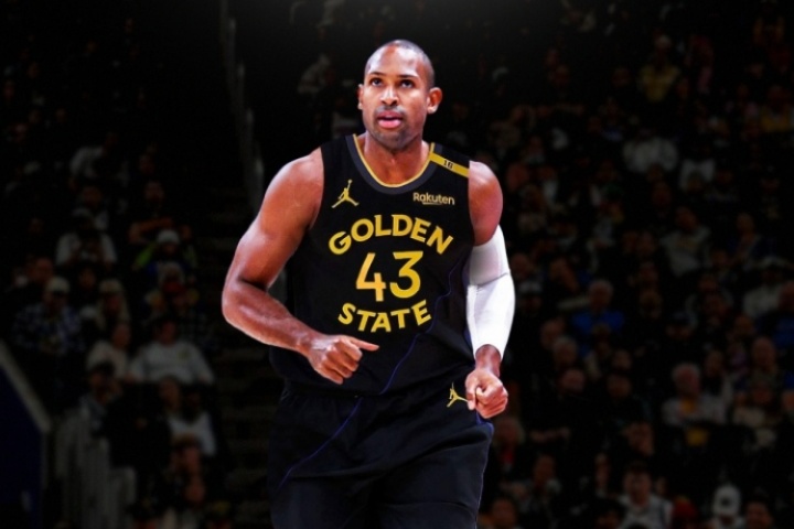 开云体育-39岁中锋~名记：预测霍福德会和勇士签两年1100万合同 含球员选项