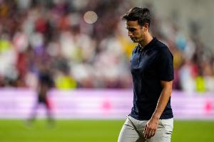 开云注册网址-巴列卡诺主帅：主场草皮情况不佳，这让巴萨和我们都感到担忧